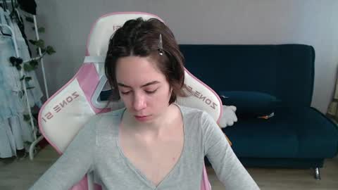 alice online show from April 14, 1:05 am