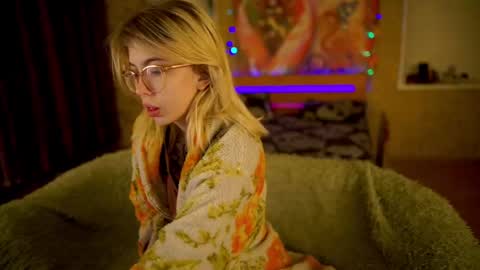 Allison online show from February 15, 11:27 pm