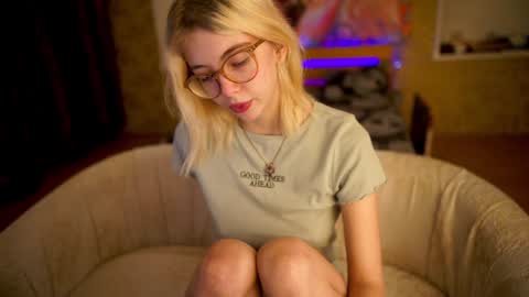 Allison online show from January 23, 11:15 pm