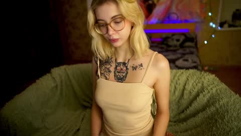 Allison online show from January 12, 10:22 pm