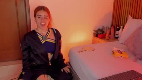 A L L I S S online show from September 9, 8:08 pm