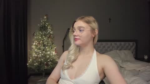 ALOTROPP NOT BABY online show from January 4, 7:44 pm