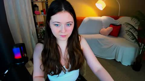 alluringeyess online show from February 26, 4:28 pm