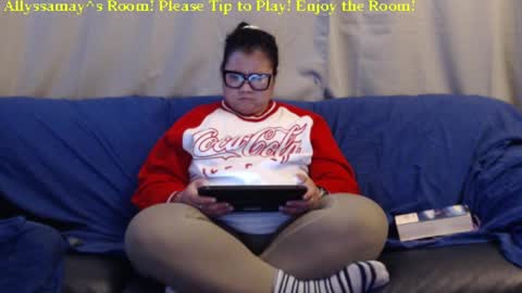 Allyssamay online show from March 6, 5:46 am