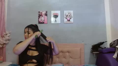 alma_meza online show from February 17, 1:21 pm