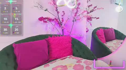 ALMENDRAEVANS online show from February 10, 12:08 pm