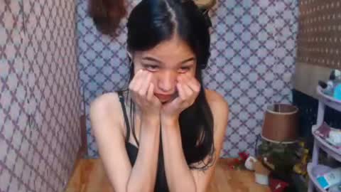 Alondra  online show from October 26, 6:47 pm