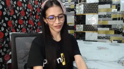 Alondra  online show from January 12, 2:35 am