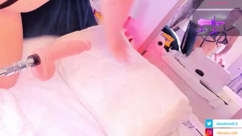 ALONDRAMILF online show from March 4, 2:51 am