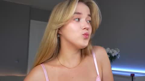 Amelia NEXT STREAM  online show from October 14, 1:57 pm