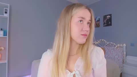 Amelia NEXT STREAM  online show from February 8, 1:44 pm