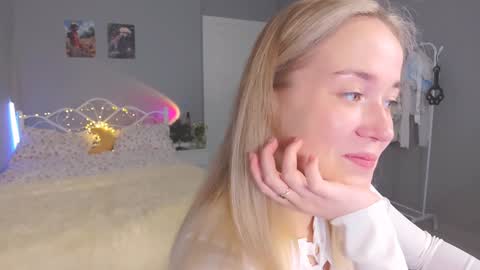 Amelia NEXT STREAM  online show from December 13, 1:55 pm