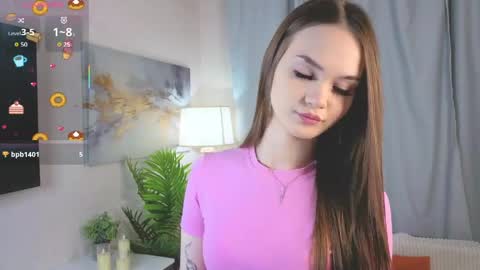 Mona online show from June 9, 4:17 pm
