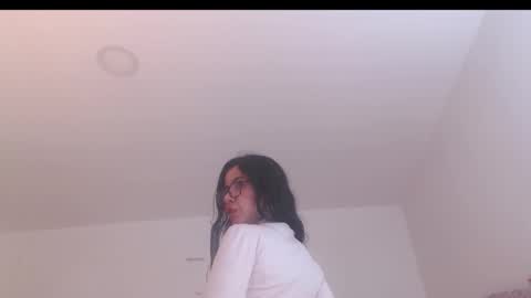 valentia online show from October 2, 2:38 am