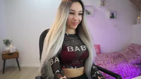 Amai  Liu online show from February 20, 7:41 pm