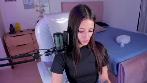 B I A N C A online show from March 9, 4:05 am