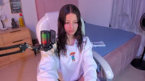 B I A N C A online show from February 7, 4:06 am