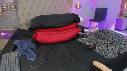 amanda29_ online show from December 18, 10:58 pm