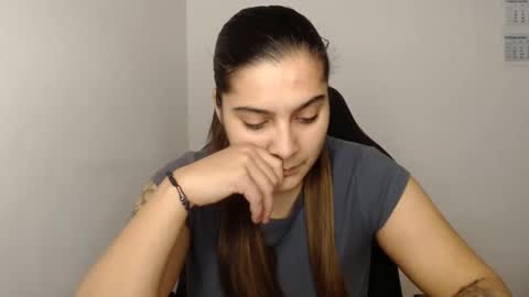 The queen of the biceps  online show from February 14, 12:19 am