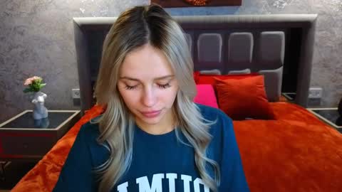 Amanda online show from March 1, 3:10 am