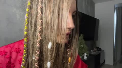 Amanda online show from March 28, 8:47 am