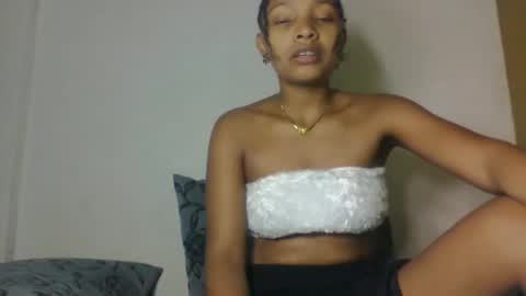 amandaaa25 online show from September 28, 12:10 pm