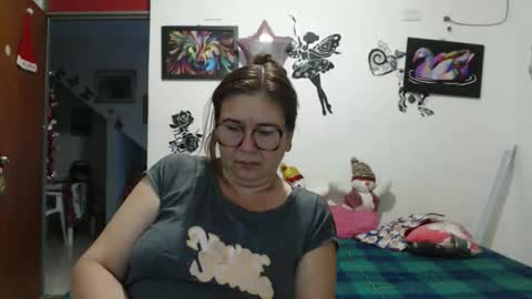 amaris_c online show from December 22, 12:36 am