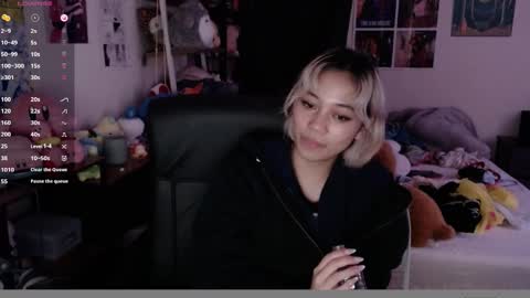 leash online show from February 18, 4:37 am