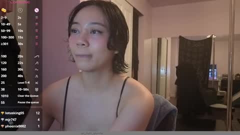 leash online show from April 16, 5:52 am