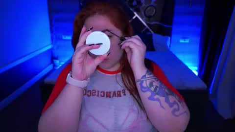 Ellie online show from September 25, 8:50 pm