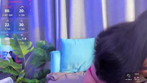   online show from February 11, 7:37 pm