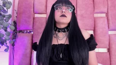   online show from September 25, 7:12 pm