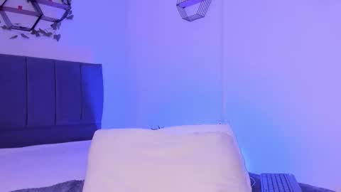 ambar_gh1 online show from October 22, 8:25 pm