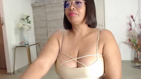  Amber Sofhia  online show from September 17, 10:52 pm