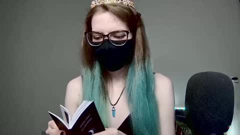 Amber non-nude model online show from March 4, 1:45 am