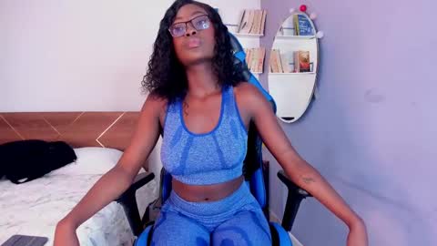 Amber online show from February 23, 8:39 pm