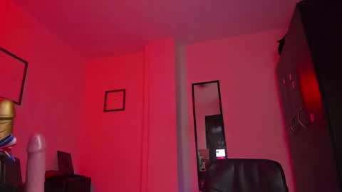 find me here ---    online show from January 25, 1:32 am