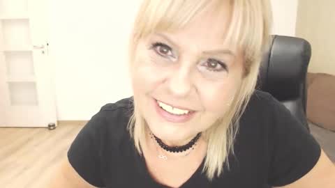 Amber online show from May 17, 5:28 am