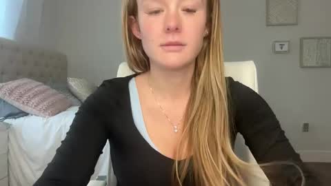 Amber online show from November 18, 9:16 pm