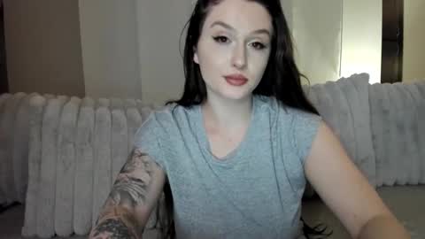 amberkinsley online show from February 9, 6:33 am