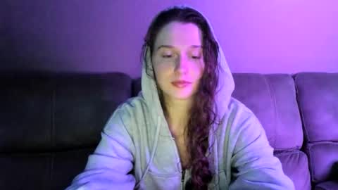 amberkinsley online show from February 6, 4:49 am