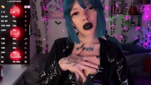 Amelia Aley  online show from October 3, 12:43 pm