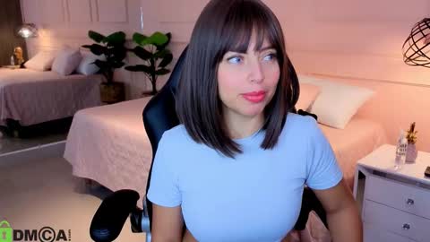 AMELIA online show from January 9, 11:47 am