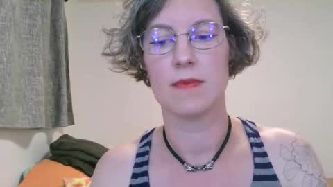 Ameliaishka online show from May 17, 4:11 am