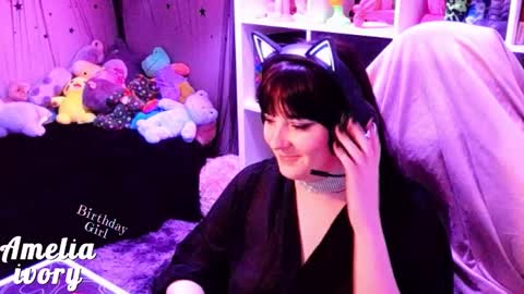 ameliaivory online show from February 25, 4:14 am