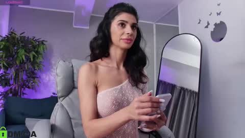 Amelia online show from November 29, 7:07 pm