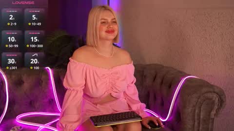  Amelia  online show from November 29, 6:17 am