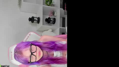 Amelia online show from June 25, 10:30 am