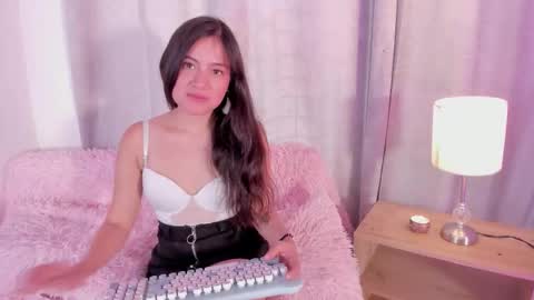 Amelia online show from March 24, 9:09 pm