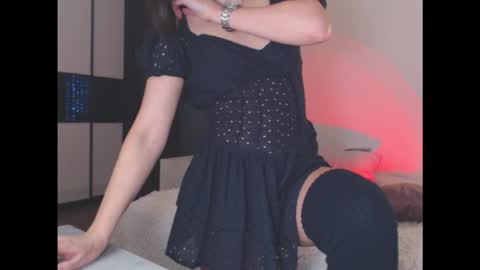 amelinamersi online show from November 20, 6:09 pm